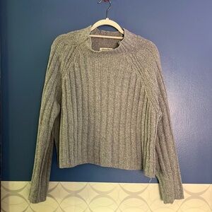 American Eagle Light Grey Knit Sweater